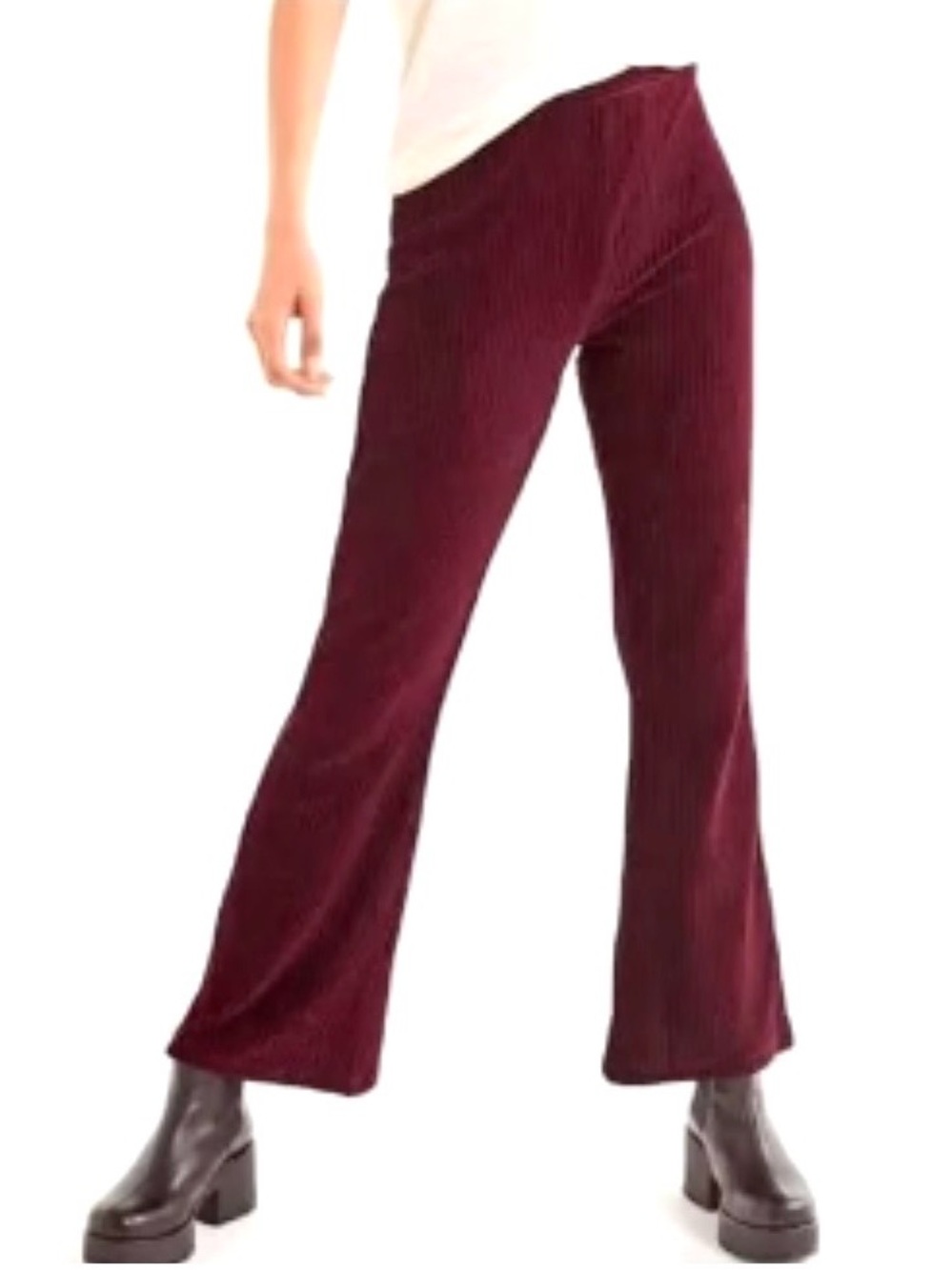 Urban Outfitters NWOT Cassidy Ribbed Velvet Burgundy Flared Pants, Size 4